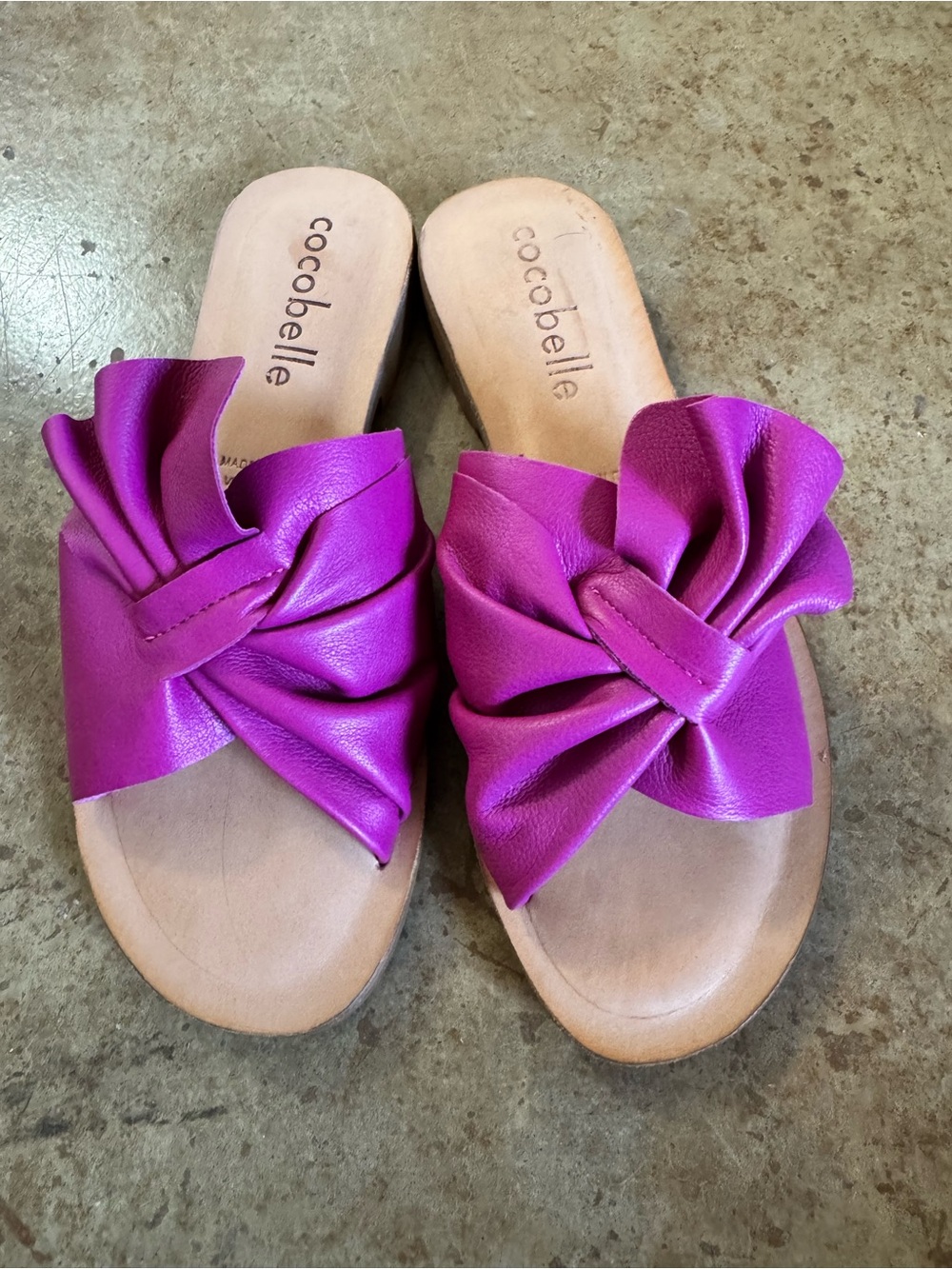 Cocobelle Anthropologie fushia Italian leather slide sandals NWOB